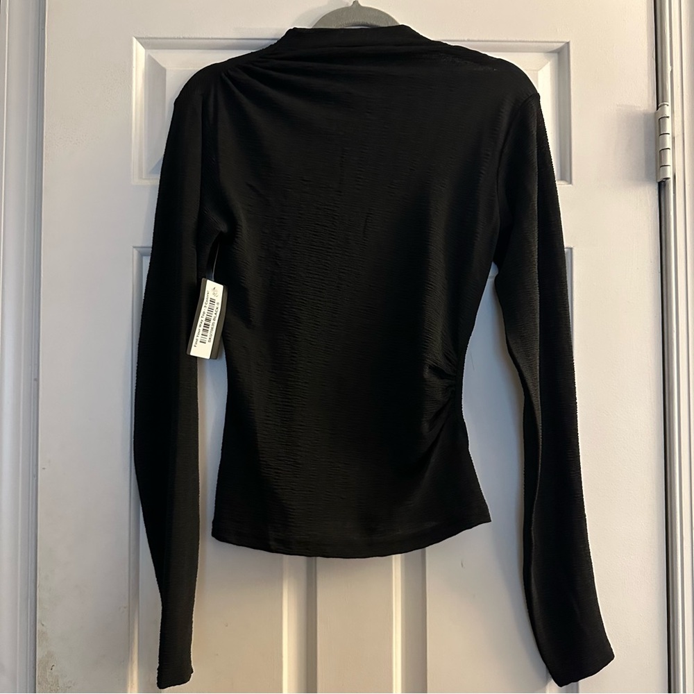 Easel Black Fitted Long Sleeve Top